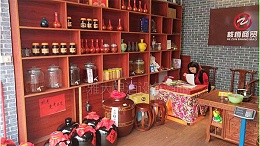 女性创业专题：1套白酒酿酒设备，4家门店，她将酿酒玩出新高度