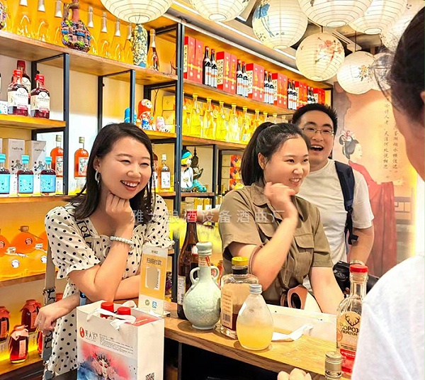 果酒门店生意火爆
