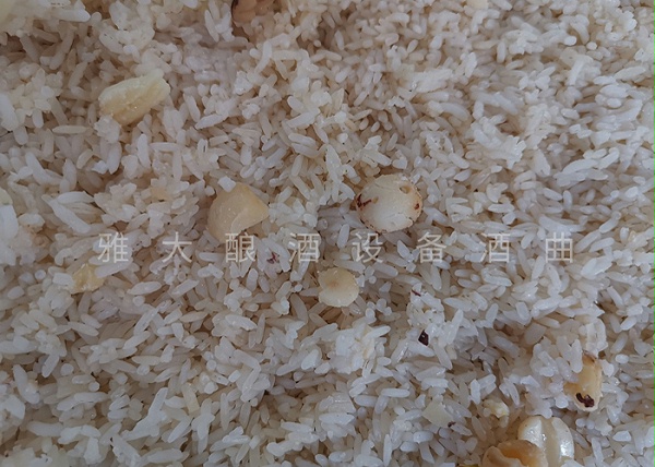 蒸好的大米